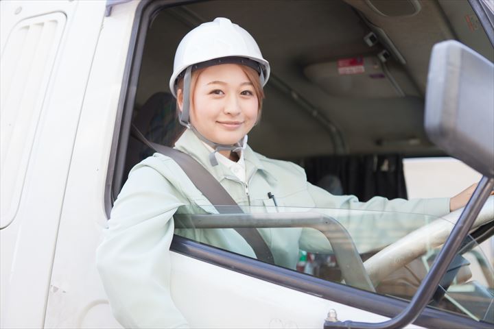 《杉並区》週払いOK・3ｔ車での食品のルート配送ドライバー！（週休2日・高収入）