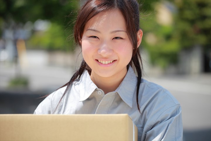 《鹿沼市》週払いOK・1BOXでの食材の店舗配送ドライバー！（ルート配送・AT限定OK・短時間23:00～5:00）