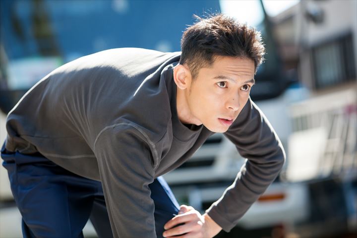 《大田区》週払いOK・2ｔ車での剪定くずの運搬ドライバー！（Web面接OK・高時給）