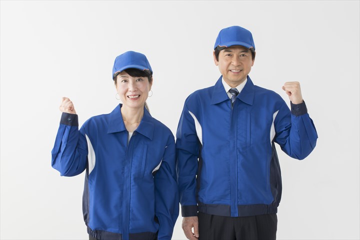 《鹿児島市》週払いOK・1ｔ～2ｔ車での自販機へのベンディングドライバー！（週休2日・日勤帯）