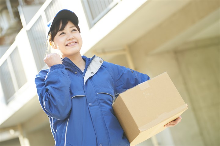 《大田区》週払いOK・1ｔ車での製菓材料の配送兼作業スタッフ！（土日祝休み・超高時給）