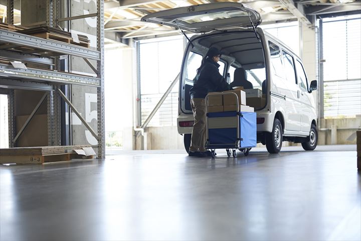 《熊谷市》週払いOK・1BOX車での病院などへの医療機器の配送ドライバー！（2024年6月末迄の期間限定・高時給）