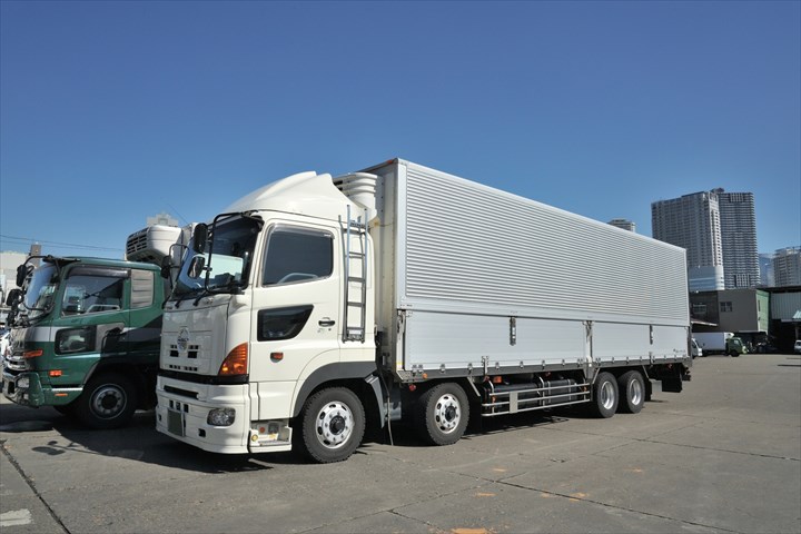 《比企郡川島町》週払いOK・大型車でのお肉のセンター間配送ドライバー！（Web面接OK・安定収入）