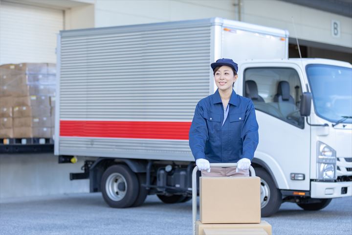 《西多摩郡瑞穂町》週払いOK・3ｔ車での冷凍食品の店舗配送ドライバー！（Web面接OK・高収入）