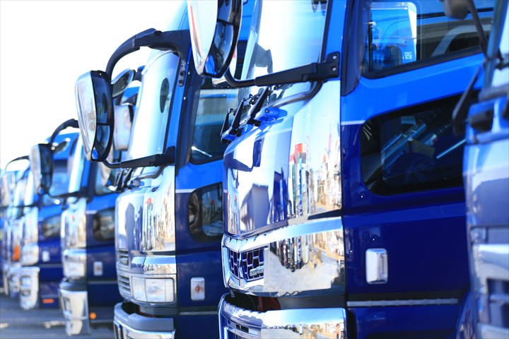 《丸亀市》週払いOK・4ｔ増トン車での企業への一般貨物の集配ドライバー！（Web面接OK・土日祝休み）