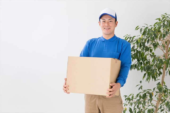 《川崎市高津区》週払いOK・2ｔ車での精密機器の店舗配送ドライバー！（土日休み・高時給）