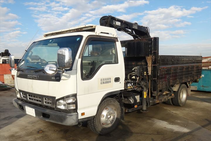 《草加市》週払いOK・4ｔユニック車での現場への外壁配送ドライバー！（土日祝休み・高時給）