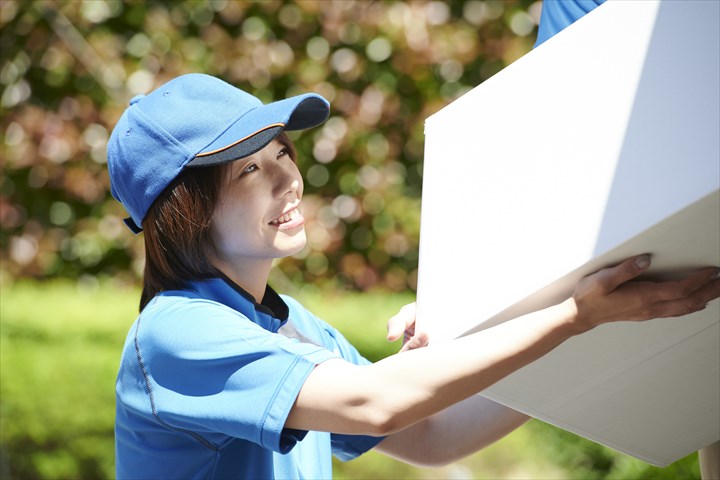 《朝霞市》週払いOK・2ｔ車での家具の個宅配送ドライバー！（週休2日・日勤）