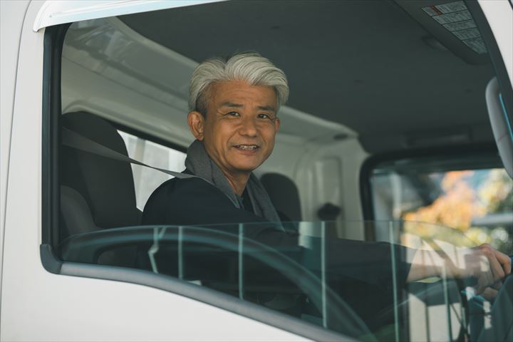 《美濃加茂市》週払いOK・軽トラック～1ｔ車での得意先への産業機器等の配送ドライバー！（Web面接OK・土日祝休み）