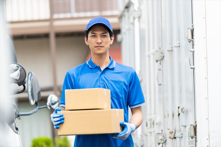 《厚木市》週払いOK・2ｔ車でのチルド食材や日配品の配送ドライバー！（Web面接OK・高収入）