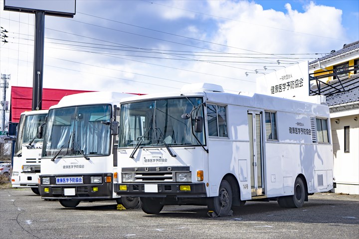 《大府市》週払いOK・大型検診車の運転ドライバー！（Web面接OK・超高時給）