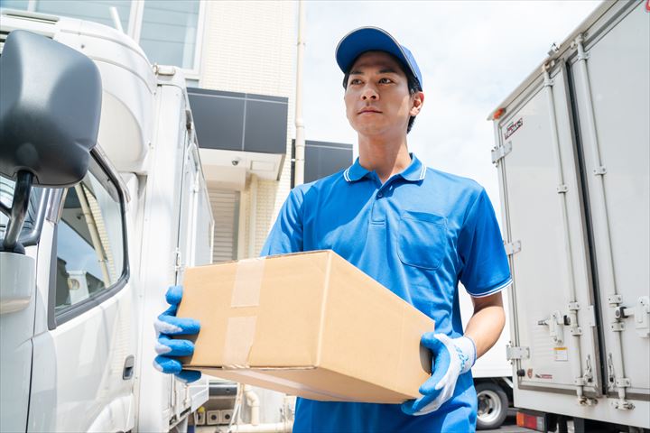 《朝霞市》週払いOK・2ｔ車でのドライ商品の配送ドライバー！（高時給・短時間18:00～1:00）