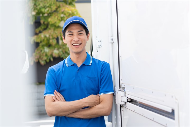 《姫路市》週払いOK・普通車～2ｔ車での現場への建材などの配送ドライバー！（Web面接OK・土日祝休み）