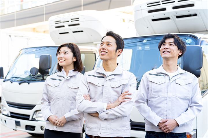 《市川市》週払いOK・4ｔ車でのスーパーへの冷凍食品配送ドライバー！（Web面接OK・高時給）