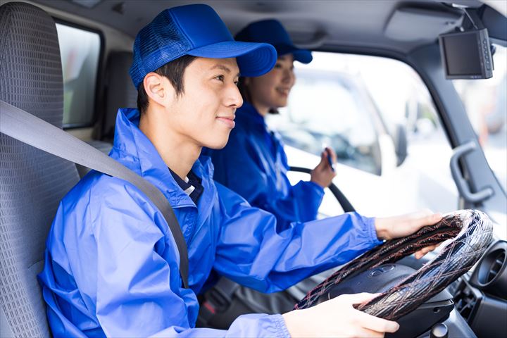 《浦安市》週払いOK・普通～大型車の陸送ドライバー！（Web面接OK・高収入）