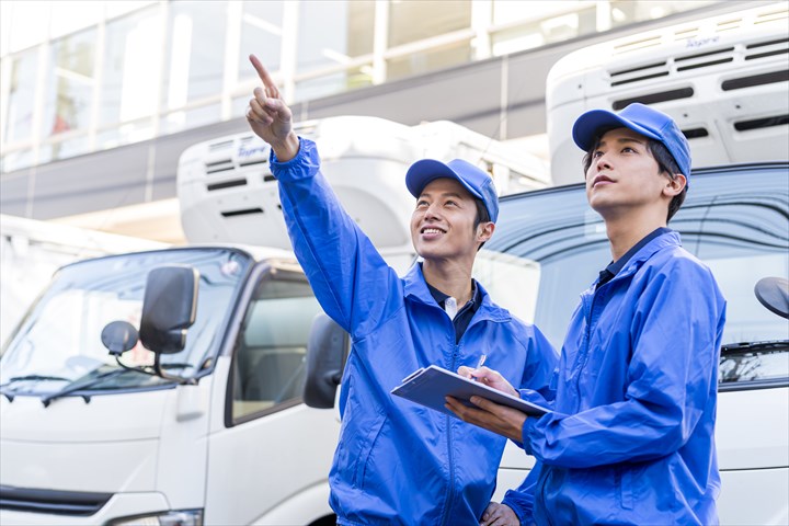 《江東区》週払いOK・2ｔ～3ｔ平車での酒類の配送ドライバー（Web面接OK・高時給）