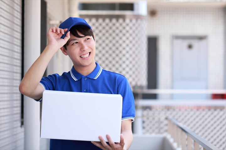 《泉南市》週払いOK・1.5ｔ～2ｔ車での個人宅や集合住宅への食品などの配送ドライバー！（Web面接OK・高時給）