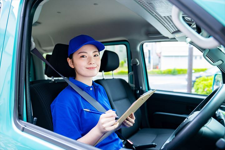 《江戸川区》週払いOK・1BOX車での冷凍冷蔵食品の店舗配送ドライバー！（Web面接OK・時間外勤務ほぼ無し）