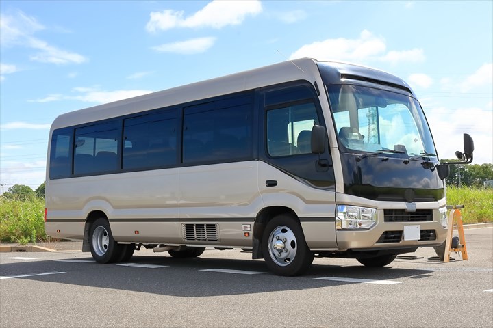 《亀山市》週払いOK・マイクロバスでの従業員の送迎ドライバー！（5:30～11:30の短時間・土日休み）