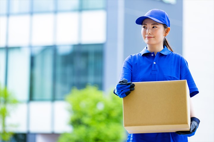 《相模原市緑区》週払いOK・4ｔ車での野菜の自社工場間輸送ドライバー！（週休2日・高時給）