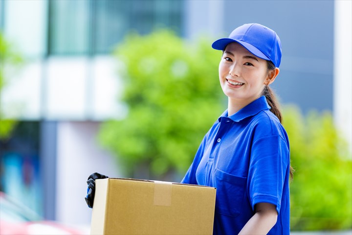 《名古屋市中川区》週払いOK・1BOXでのケーキなどの店舗配送ドライバー！（週休2日・普通免許）