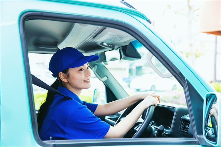 《名古屋市南区》週払いOK・3ｔゲート車での新品タイヤの配送ドライバー！（高時給・未経験OK）