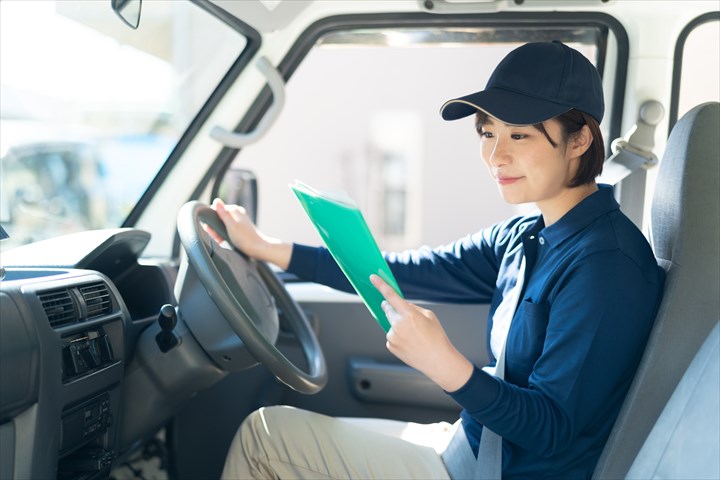 《板橋区》週払いOK・普通車でのデイサービス利用者の送迎ドライバー！（高時給・Wワーク歓迎）