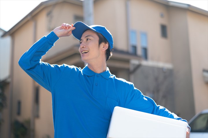 《港区》週払いOK・電動自転車での企業向け雑貨等の集配スタッフ！（土日祝休み・未経験歓迎）