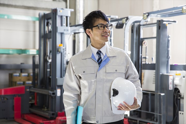 《小牧市》週払いOK・リーチフォークを使用した冷凍品の入出庫作業スタッフ！（高時給・週休2日）