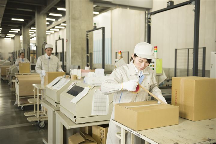 《八尾市》週払いOK・物流倉庫内での仕分けや積込み作業スタッフ！（未経験OK・土日祝休み）