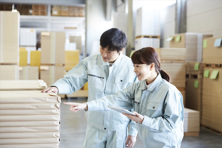 《久世郡久御山町》週払いOK・一般貨物の仕分け作業スタッフ！（Web面接OK・土日祝休み）