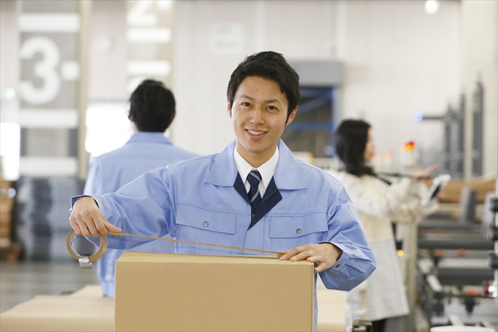 《久世郡久御山町》週払いOK・一般貨物の仕分け作業スタッフ！（Web面接OK・土日祝休み）