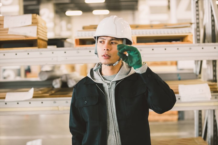 《久世郡久御山町》週払いOK・倉庫内での食品の仕分け作業スタッフ！（週4～相談可・シニア活躍）