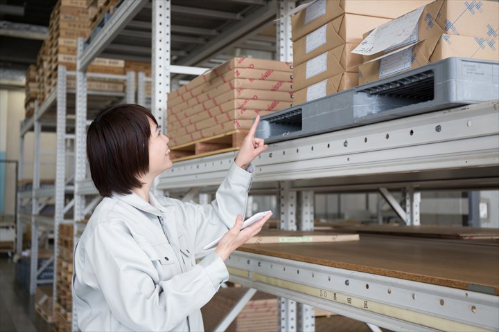 《名古屋市中区》週払いOK・1BOX～4ｔ車での機材配送及び倉庫内作業スタッフ！（土日祝休み・Wワーク歓迎）