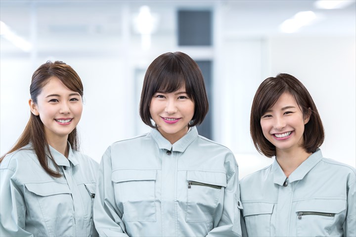 《久世郡久御山町》週払いOK・冷蔵倉庫内でのチルド食品のピッキングや仕分け作業スタッフ！（Web面接OK・週休2日）