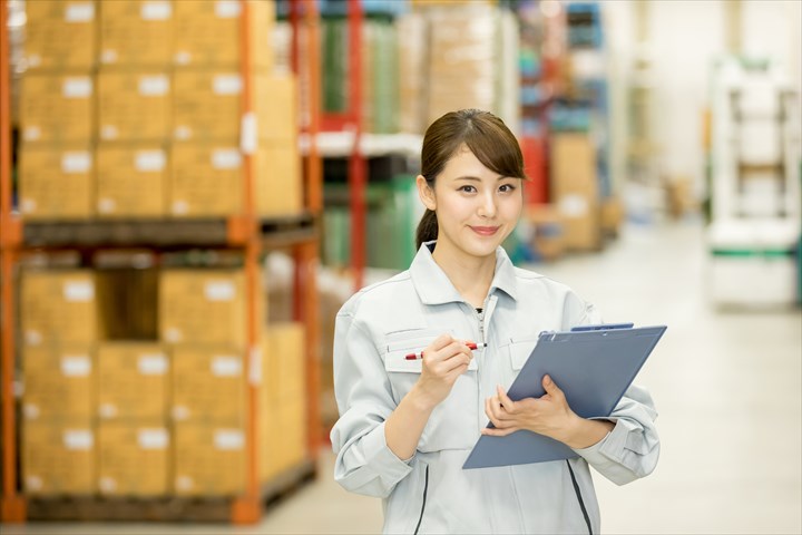 《浜松市中央区》週払いOK・物流倉庫内での仕分けや積込み作業スタッフ！（未経験OK・土日祝休み）