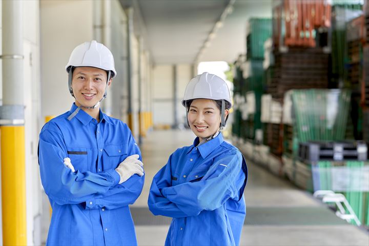 《足立区》週払いOK・医療廃棄物の運搬や分別作業スタッフ！（高収入・週休2日）