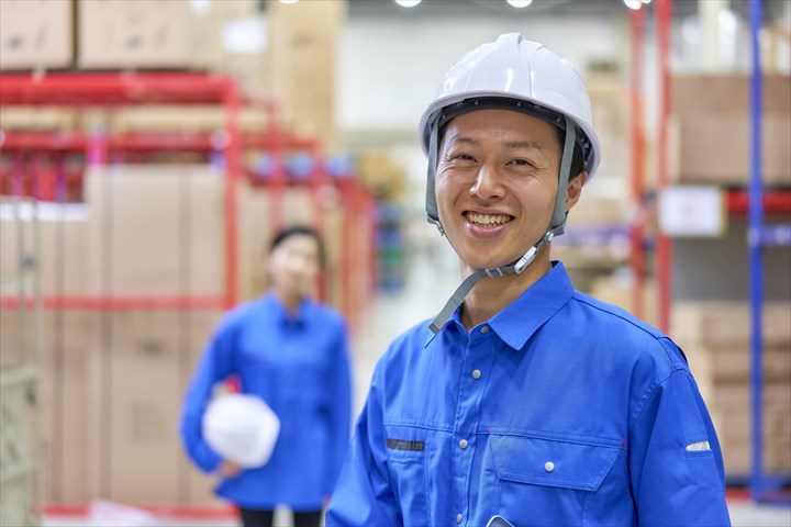 《いちき串木野市》週払いOK・物流倉庫内での仕分けや積込み作業スタッフ！（未経験OK・土日祝休み）