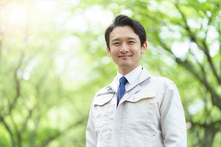 《八王子市》週払いOK・焼却炉での運行管理スタッフ！（Web面接OK・土日休み）