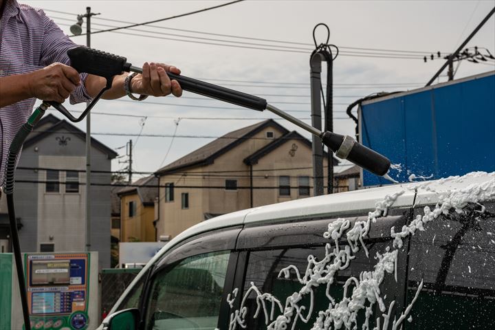 《練馬区》週払いOK・3ｔ積載車での販売車両の自走、陸送ドライバー！（週休2日・高時給）