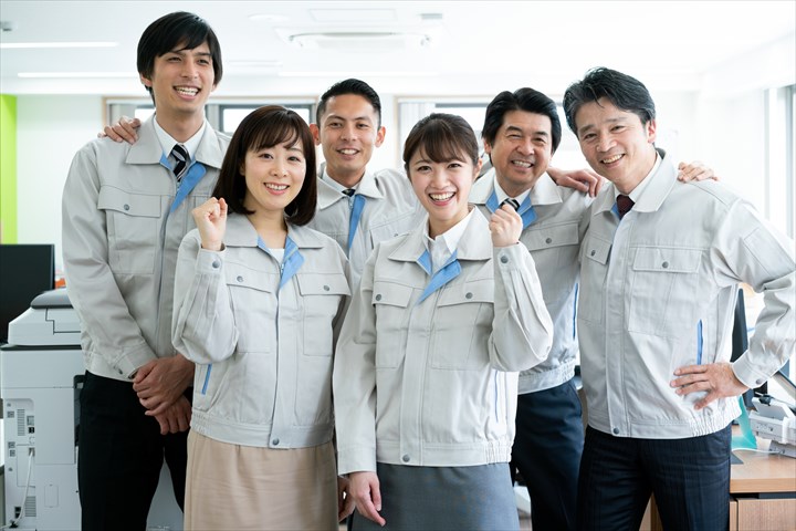 《日進市》週払いOK・リサイクルセンターでの廃棄物の仕分け作業スタッフ！（Web面接OK・土日祝休み）