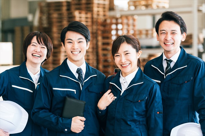 《綾部市》週払いOK・車両の整備作業スタッフ！（高収入・資格や経験を活かす）