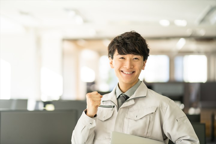 《宇陀市》週払いOK・工場内での部品等の出庫作業スタッフ！（Web面接OK・土日祝休み）