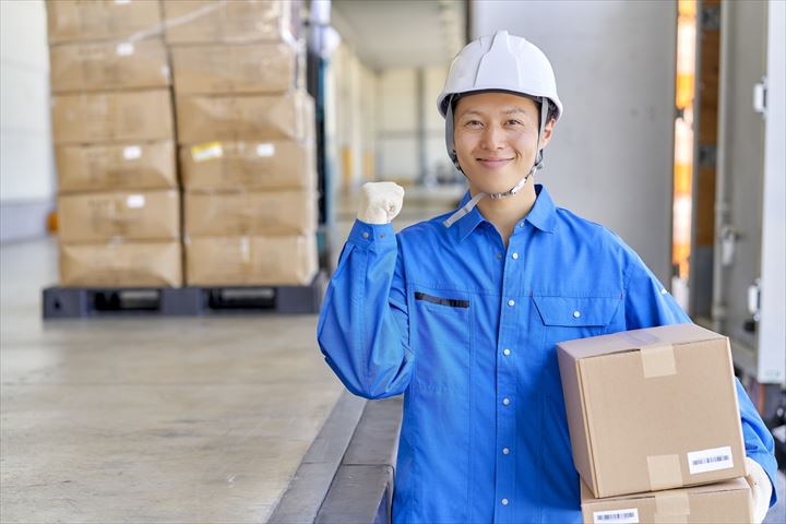 《静岡市清水区》週払いOK・自動販売機へのベンディング助手スタッフ！（未経験歓迎・土日休み）