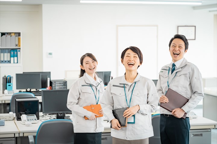 《墨田区》週払いOK・運送会社での事務及び仕分け作業スタッフ！（高時給・未経験歓迎）