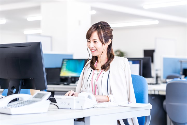 《邑楽郡千代田町》週払いOK・データ入力や電話対応などの事務スタッフ！（土日休み・短期2022年1月末頃迄）