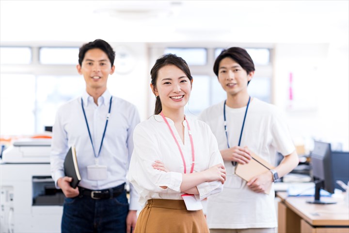 《墨田区》私服勤務・情報システム管理室内勤スタッフ！（本社・時間外勤務ほぼなし）