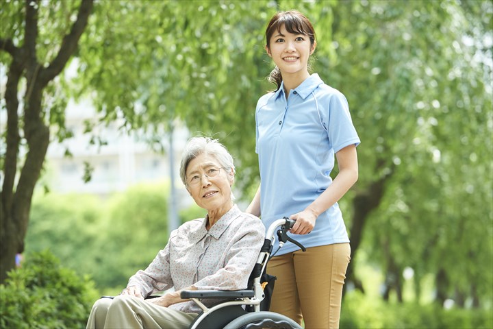 《さいたま市北区》週払いOK・デイサービス利用者の介護スタッフ！（未経験歓迎・資格不要）