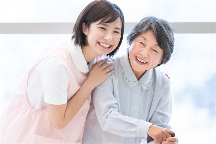 《新座市》週払いOK・認知症と精神科クリニックでの介護スタッフ！（高時給・週3日勤務）