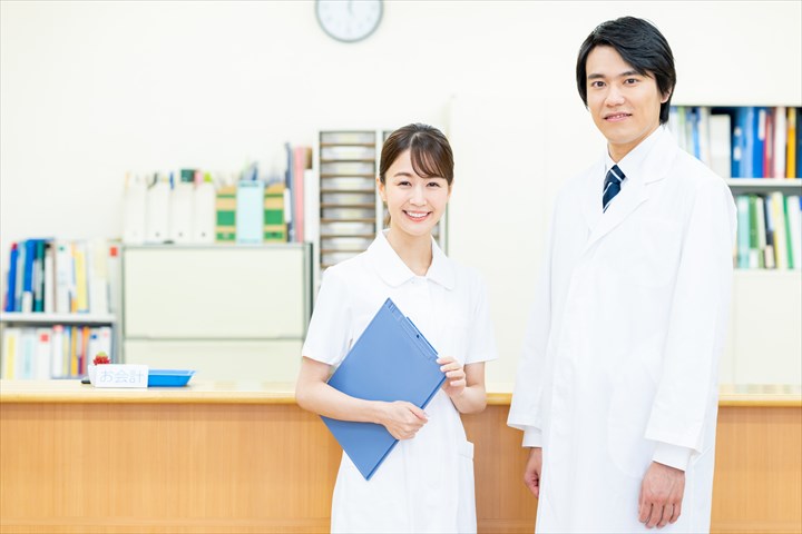 《豊島区》週払いOK・普通車での人工透析患者の送迎ドライバー！（Web面接OK・高時給）